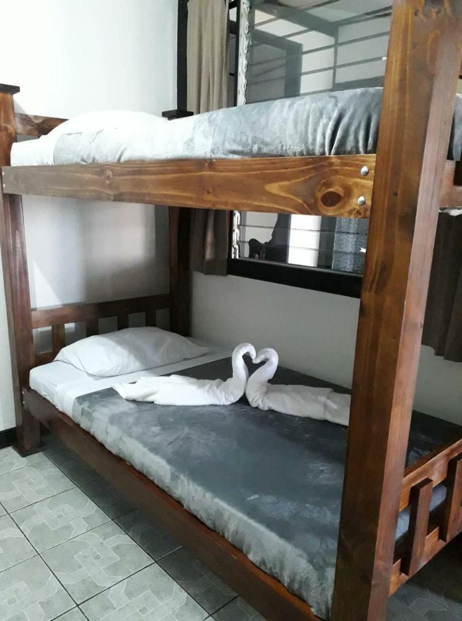 Hostel California Monteverde 외부 사진